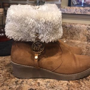 Girls suede wedge heel ankle boots